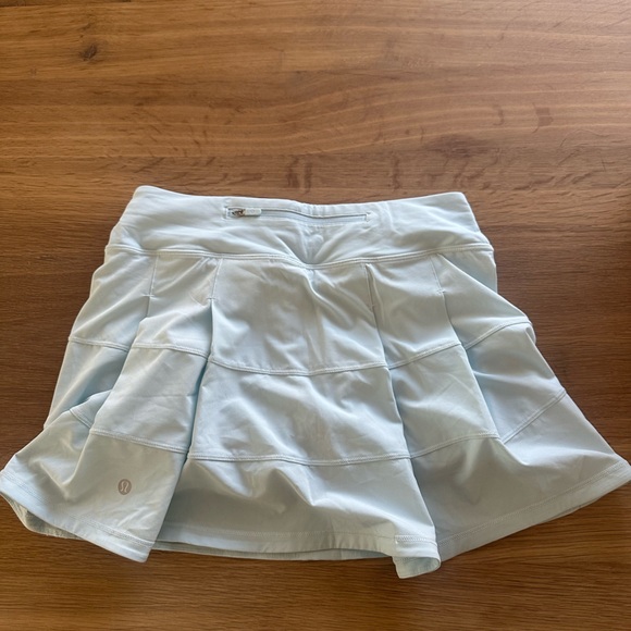 Lululemon Pace Rival Tennis/Golf Skirt - Size 4, Light Blue - Picture 2 of 3